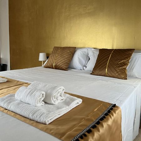 Genova Gold Rooms Екстер'єр фото