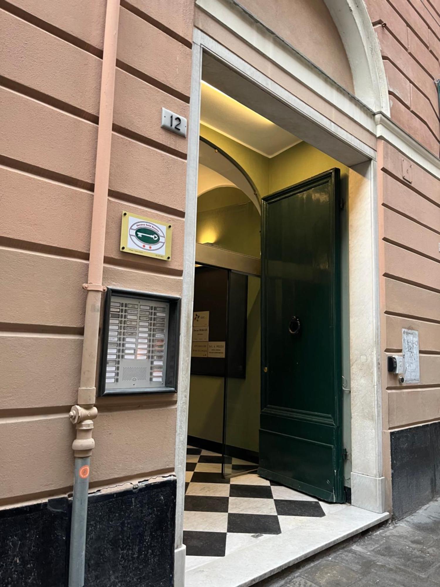 Genova Gold Rooms Екстер'єр фото