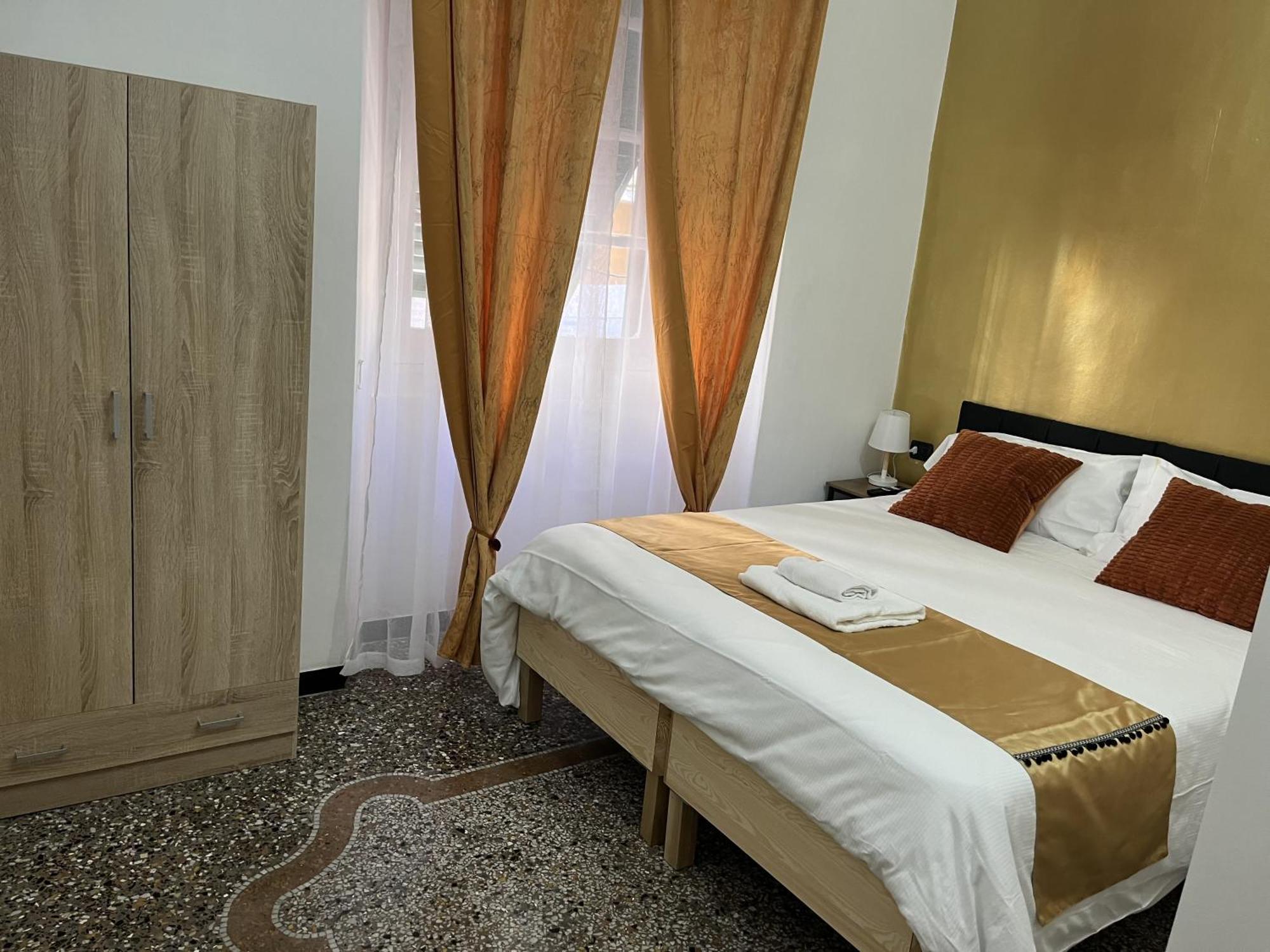 Genova Gold Rooms Екстер'єр фото