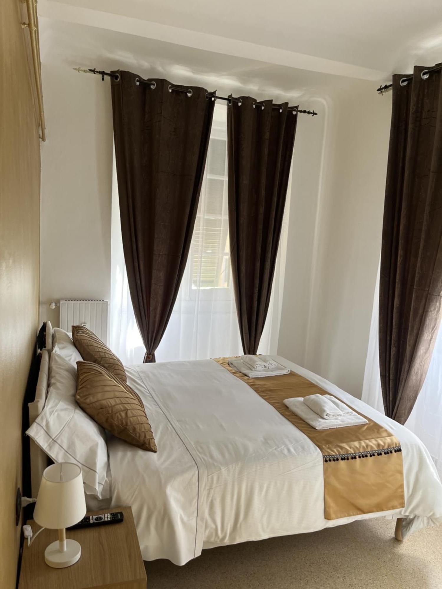 Genova Gold Rooms Екстер'єр фото